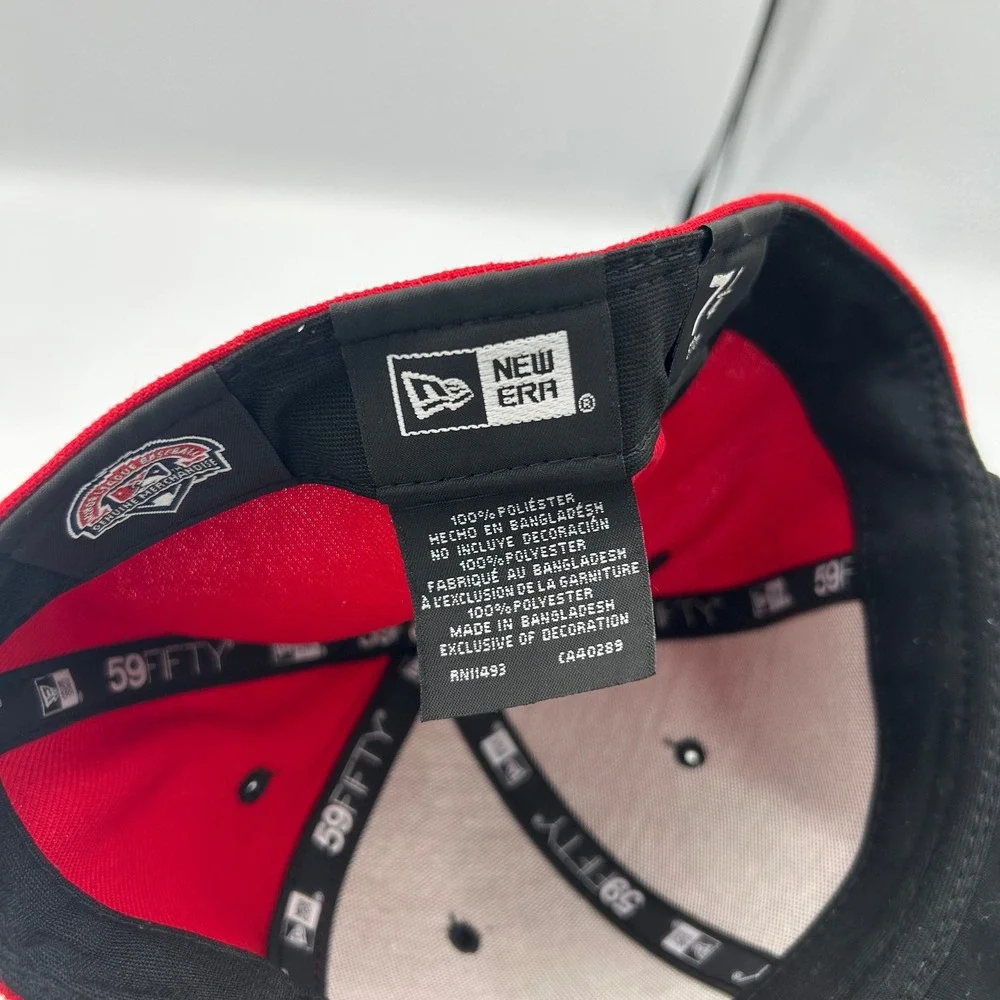 New Era 59FIFTY Fitted Hat  7 1/4 Louisville Bats Los Murcielagos Copa Red Black